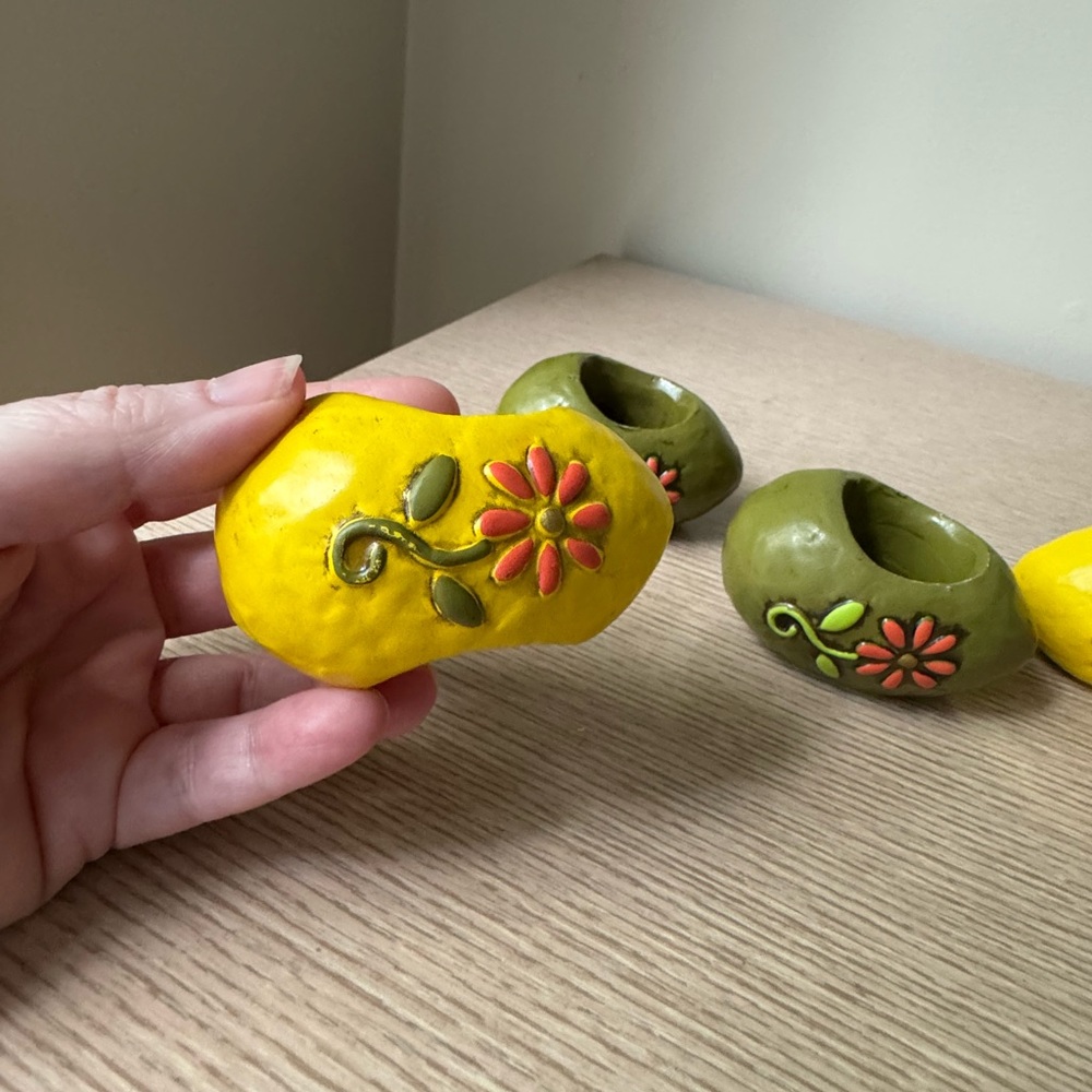 Vintage Napkin Rings Set - Picture 9 of 9